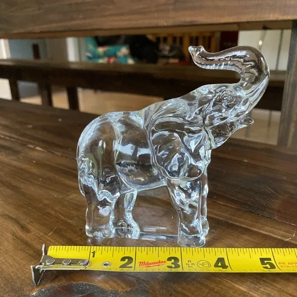 SOLD Glass Elephant Statue - Good Luck Elephant - Glass Elephant Figurine - Picture 8 of 12
